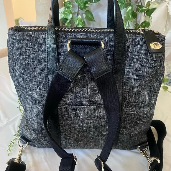 SOLD Henri Bendel - Picture 7 of 11